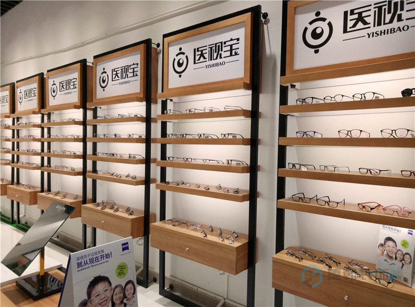 280平醫(yī)視寶眼鏡店裝修實(shí)拍圖