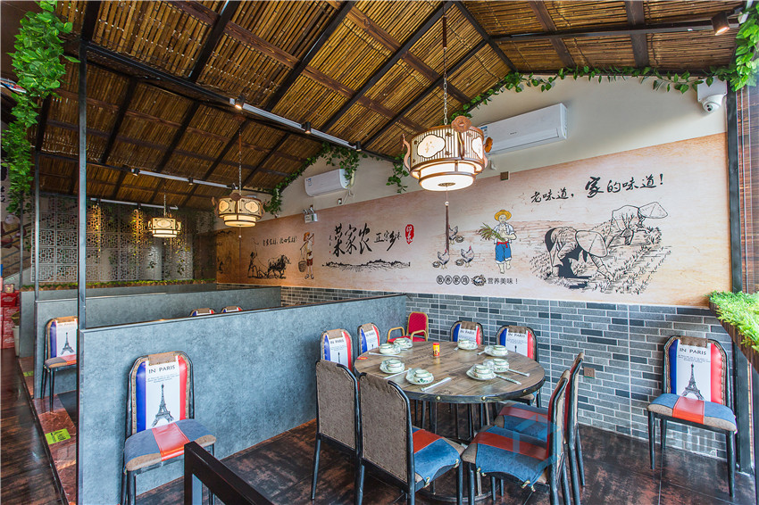 400平山里人家湘菜館裝修設(shè)計