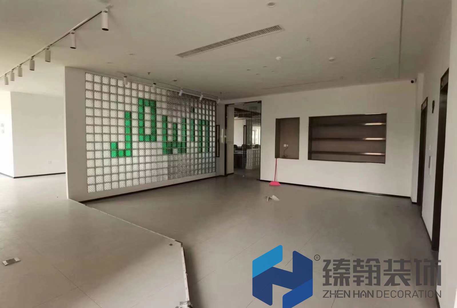3000科技公司辦公室+廠房+展廳設(shè)計(jì)裝修